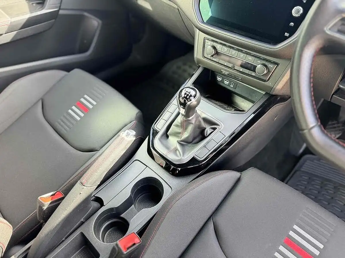 2018-seat-arona-10-tsi-fr-big-19