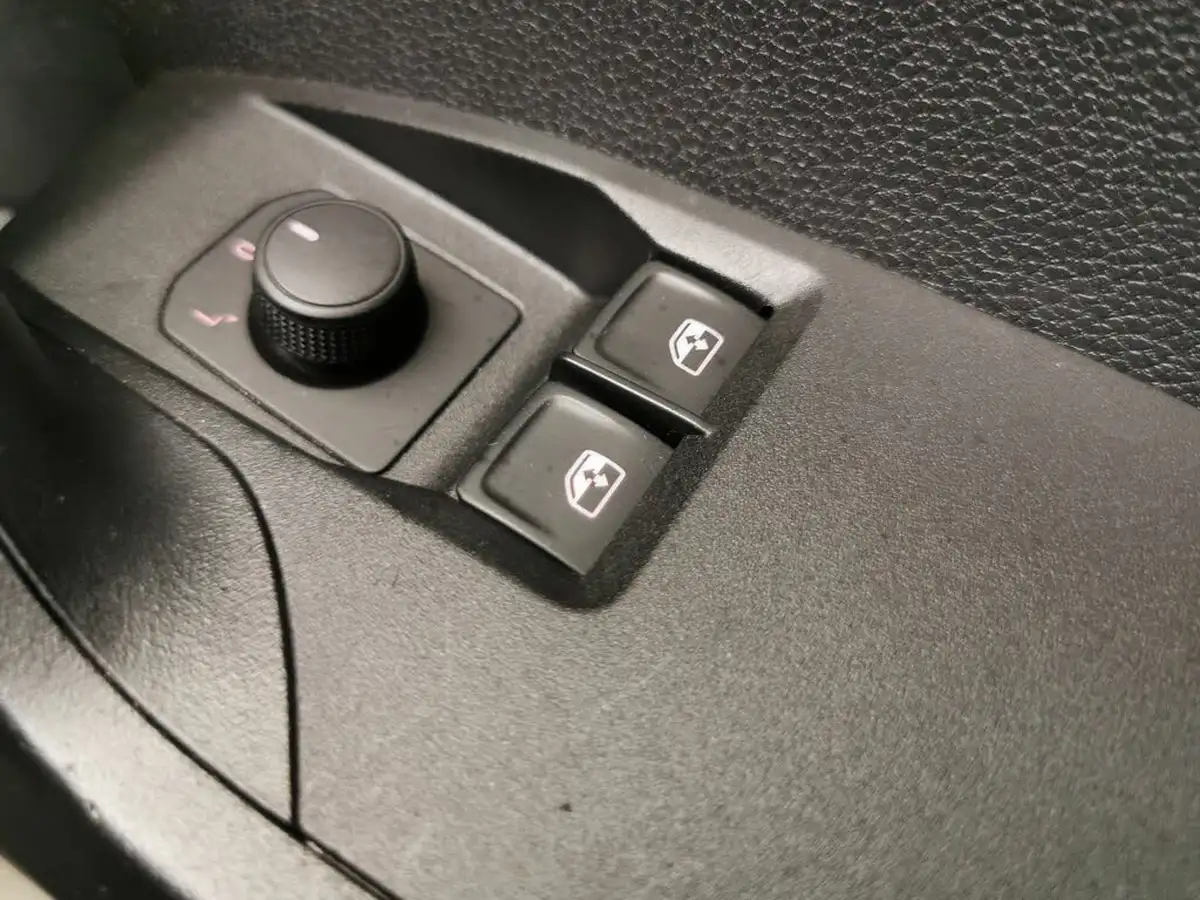 2022-seat-ibiza-10-tsi-se-technology-big-16