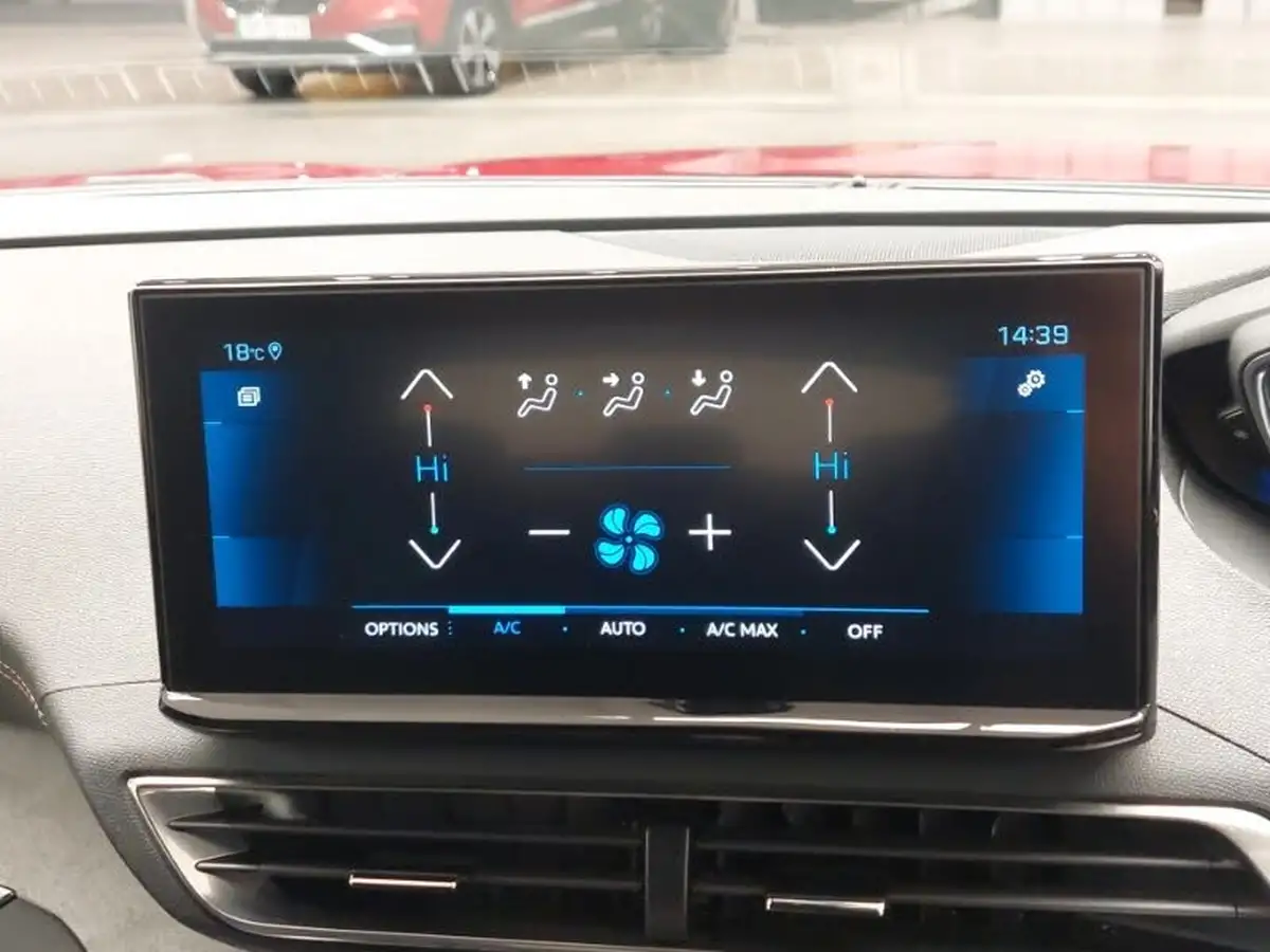 2021-peugeot-3008-suv-12-puretech-gt-eat8-big-14