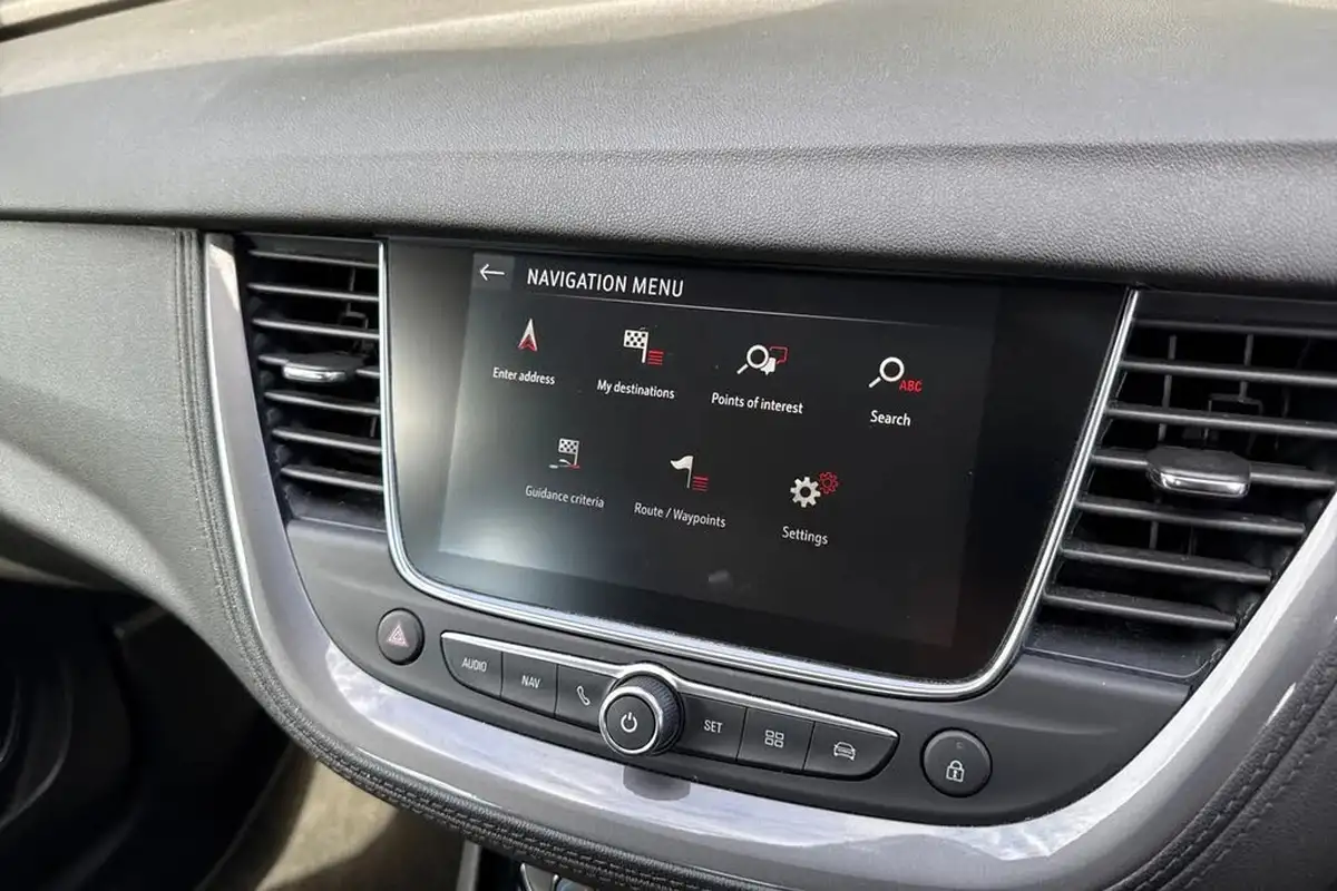 2019-vauxhall-grandland-x-15td-sport-nav-big-50