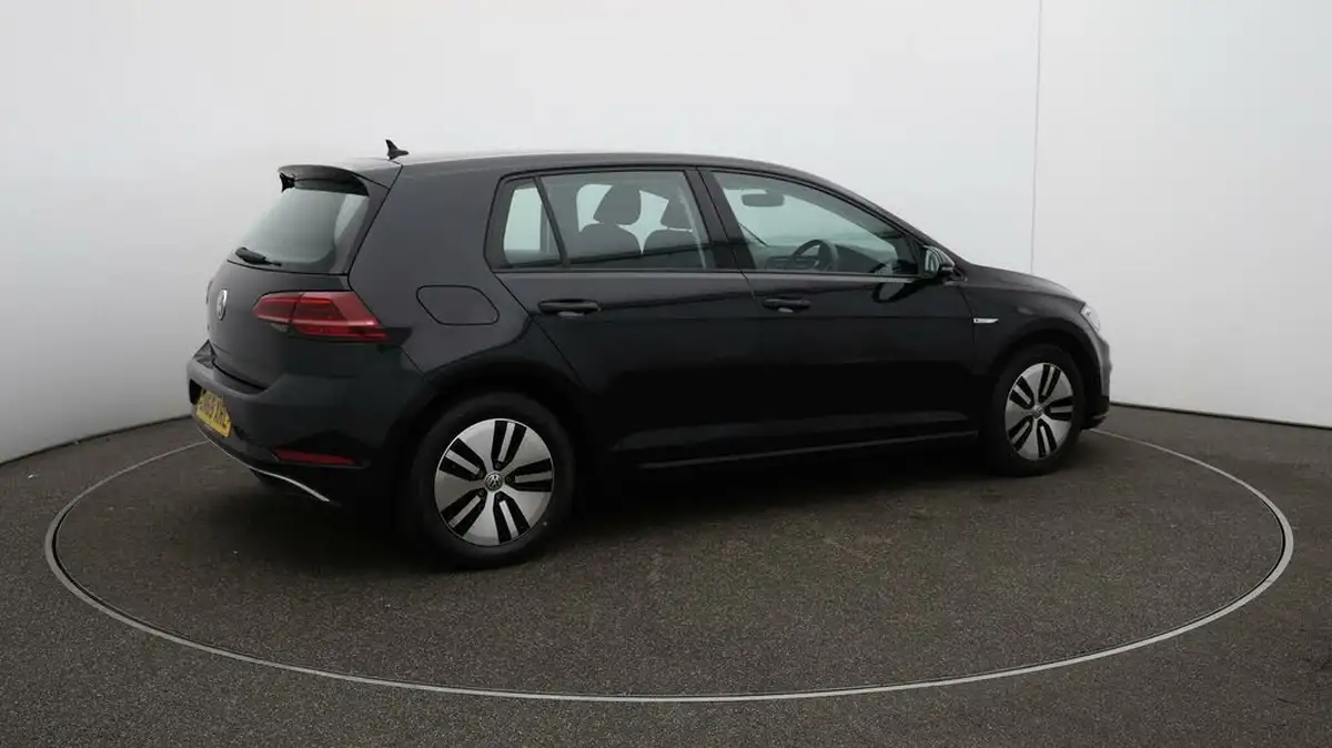 2019-volkswagen-golf-e-e-golf-big-52