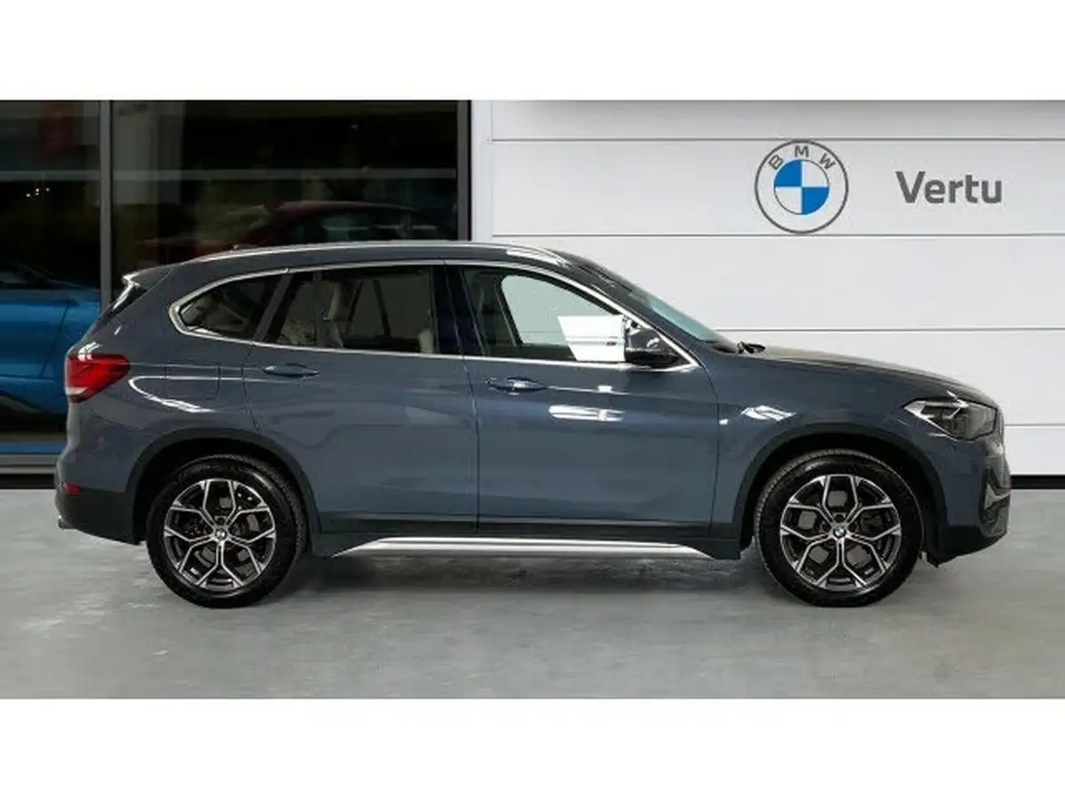 2021-bmw-x1-20-sdrive20i-xline-big-2
