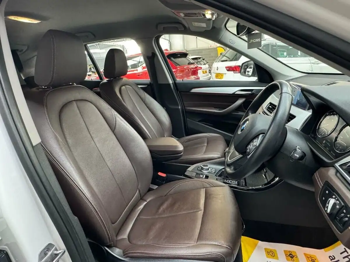 2021-bmw-x1-15-sdrive18i-xline-big-5