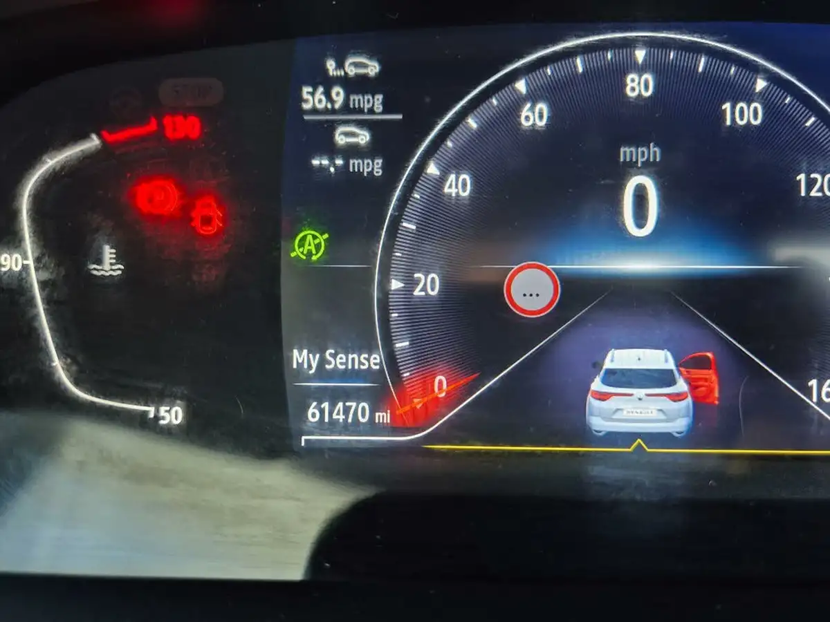 2021-renault-megane-15dci-iconic-sport-tourer-big-29
