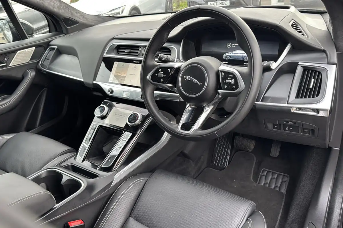2024-jaguar-i-pace-ev400-r-dynamic-hse-black-big-9