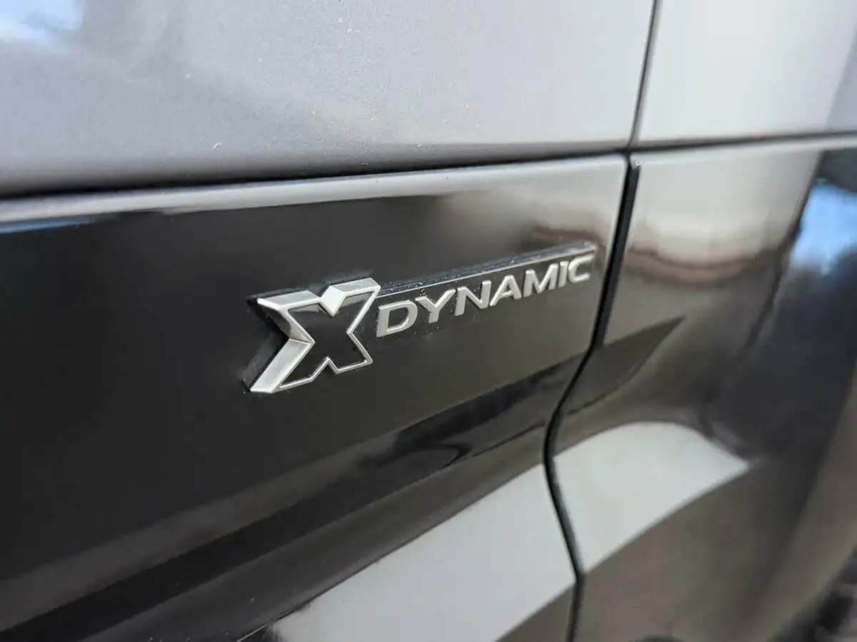 2021-land-rover-90-defender-20-p300-x-dynamic-se-big-23