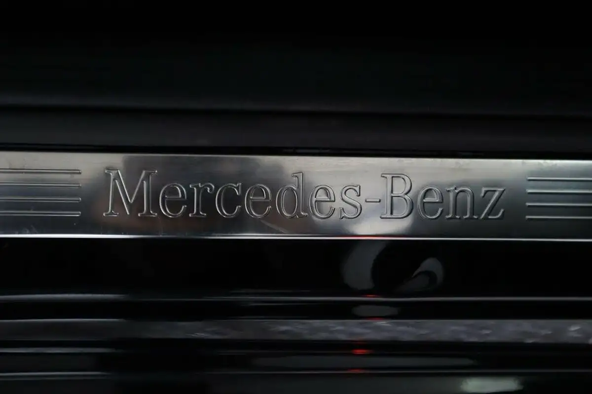 2019-mercedes-benz-c-class-15-c200-amg-line-ss-saloon-4d-big-54