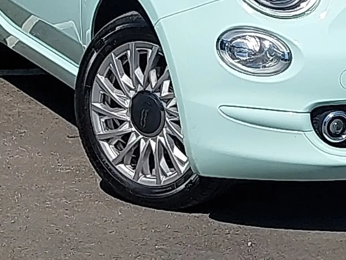 2021-fiat-500-10-lounge-big-8