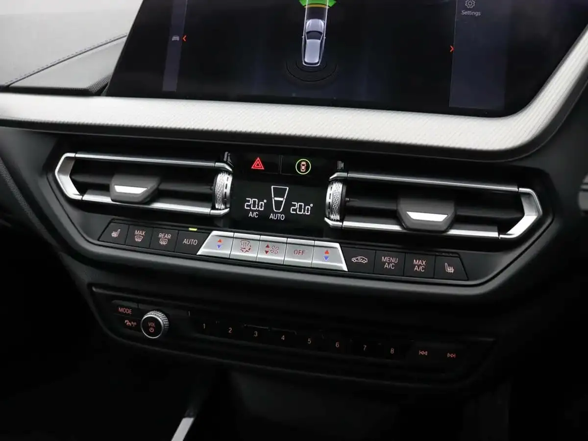 2022-bmw-1-series-15-118i-m-sport-lcp-big-36