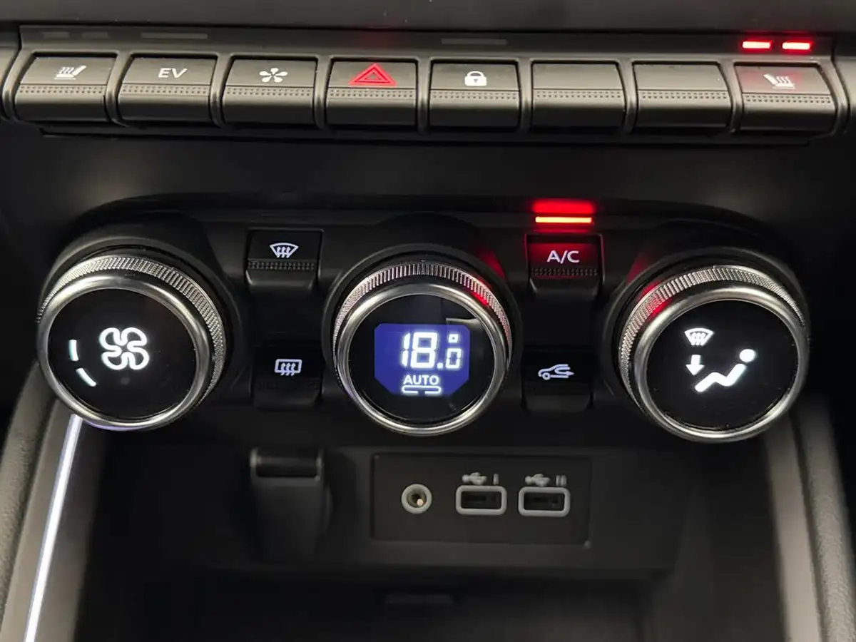 2024-renault-clio-16-esprit-alpine-big-27