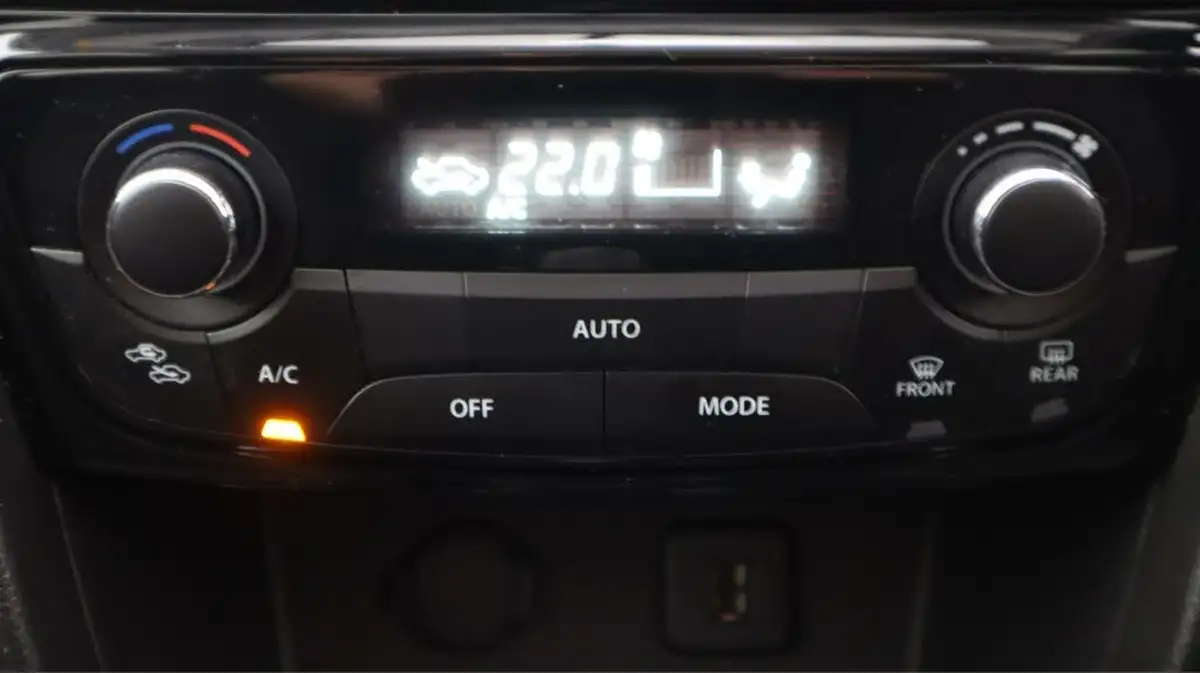 2019-suzuki-vitara-14-boosterjet-sz-t-big-12