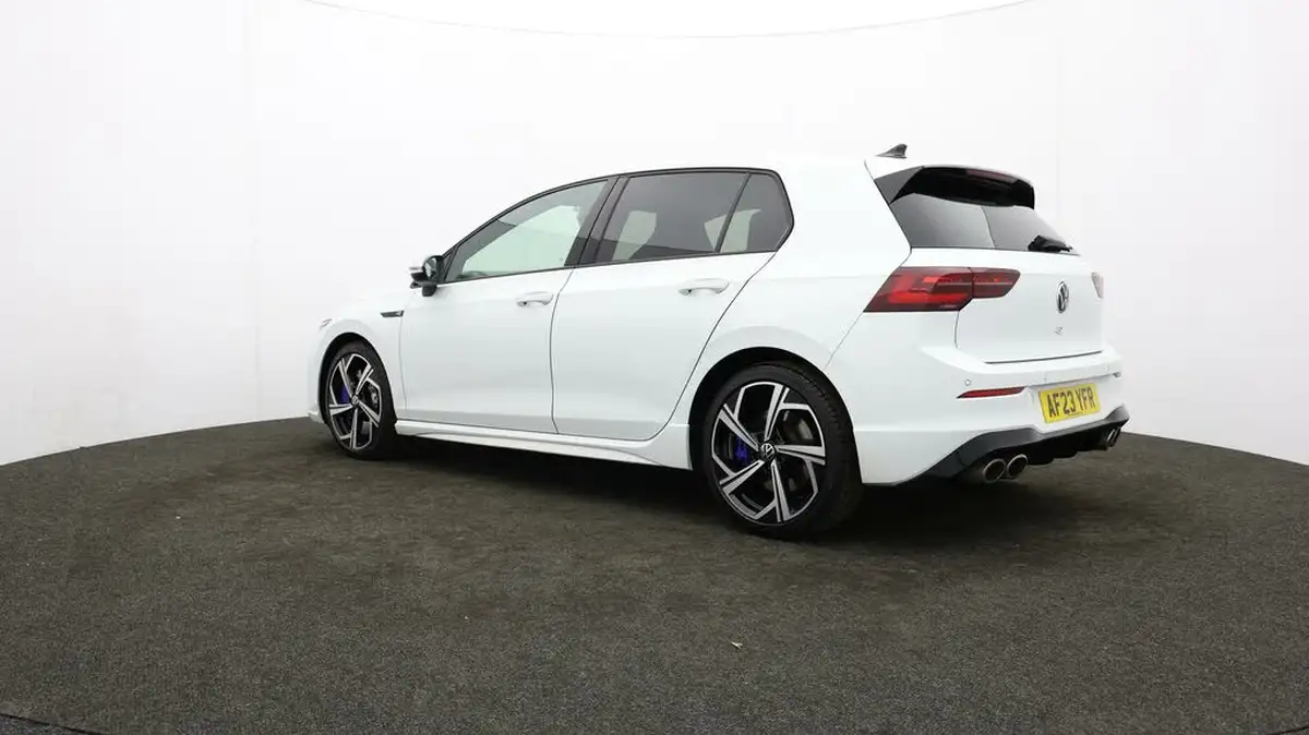 2023-volkswagen-golf-20-tsi-r-320ps-hatchback-big-73
