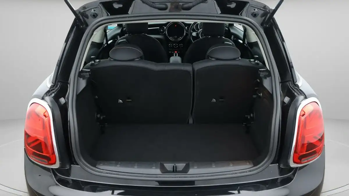 2021-mini-cooper-15-cooper-classic-hatchback-3d-auto-big-17