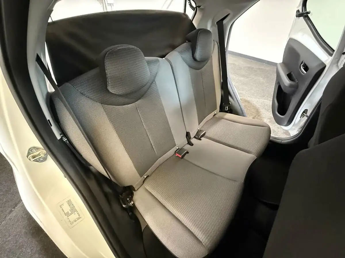 2021-toyota-aygo-10-vvt-i-x-play-tss-x-shift-big-30