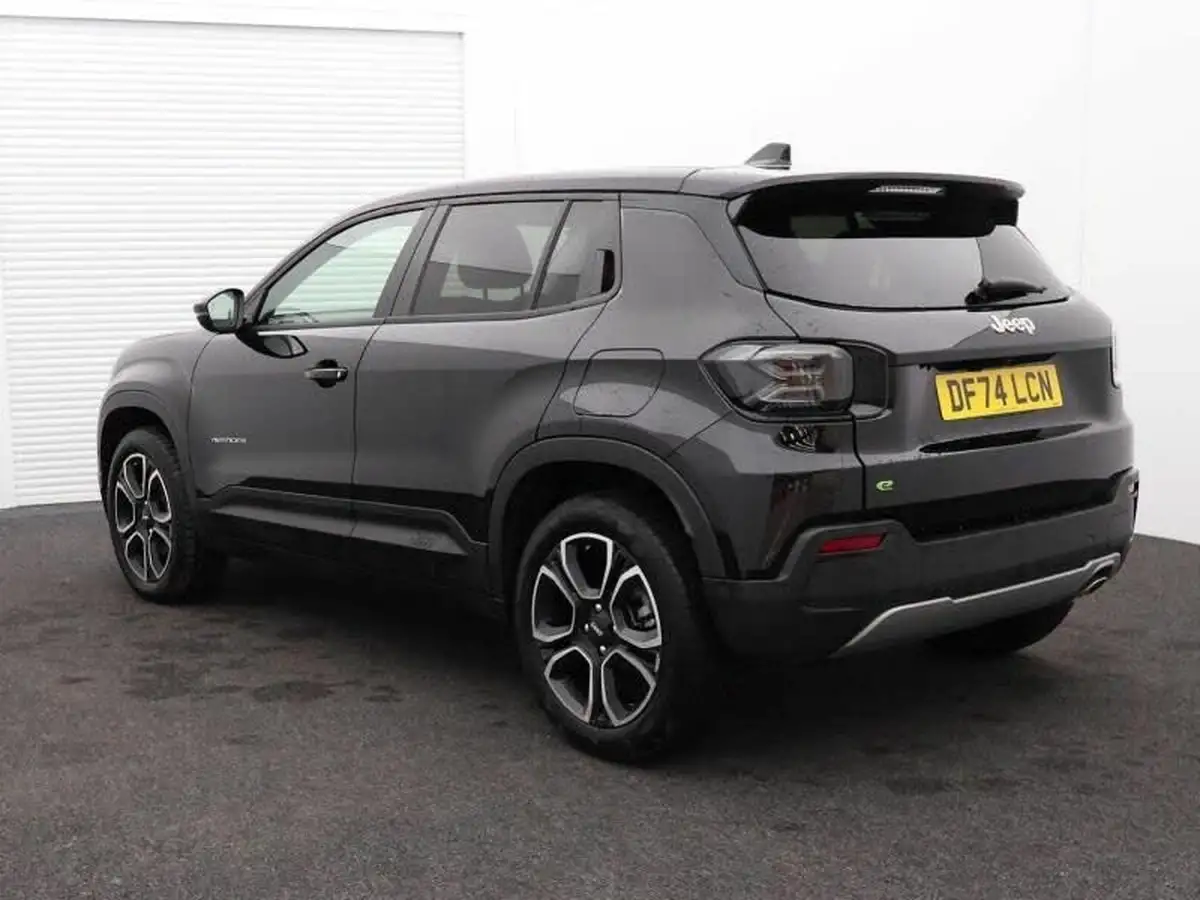 2024-jeep-avenger-12-gse-summit-e-hybrid-48v-auto-big-1