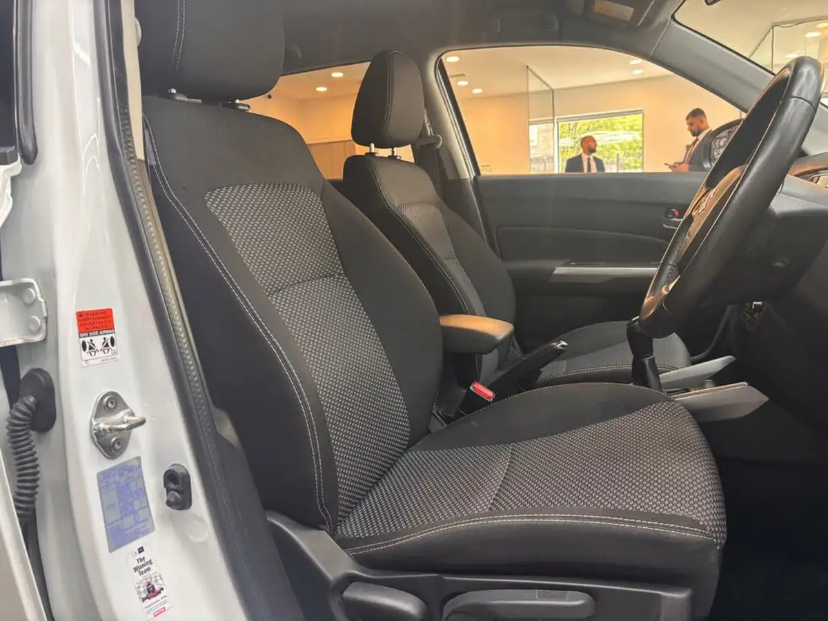 2018-suzuki-vitara-10-boosterjet-sz-t-big-17