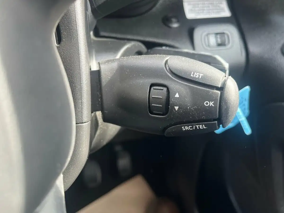 2022-toyota-proace-city-15d-active-big-28