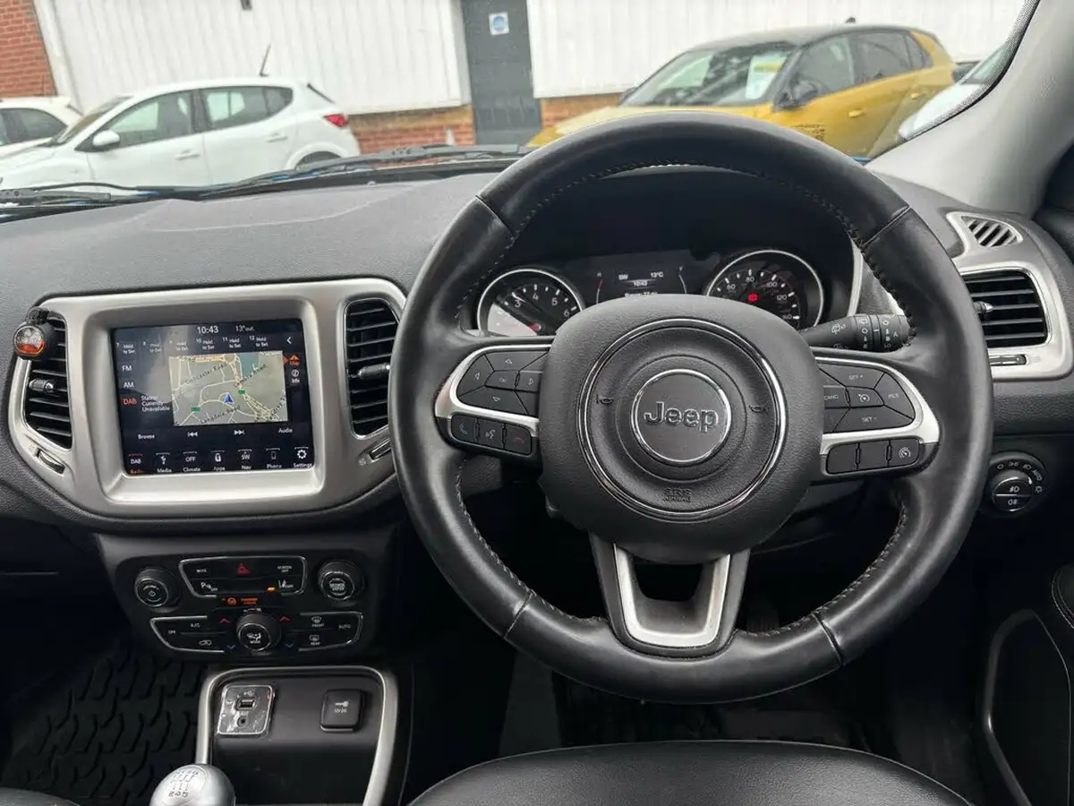2019-jeep-compass-14-multiair-ii-longitude-big-15