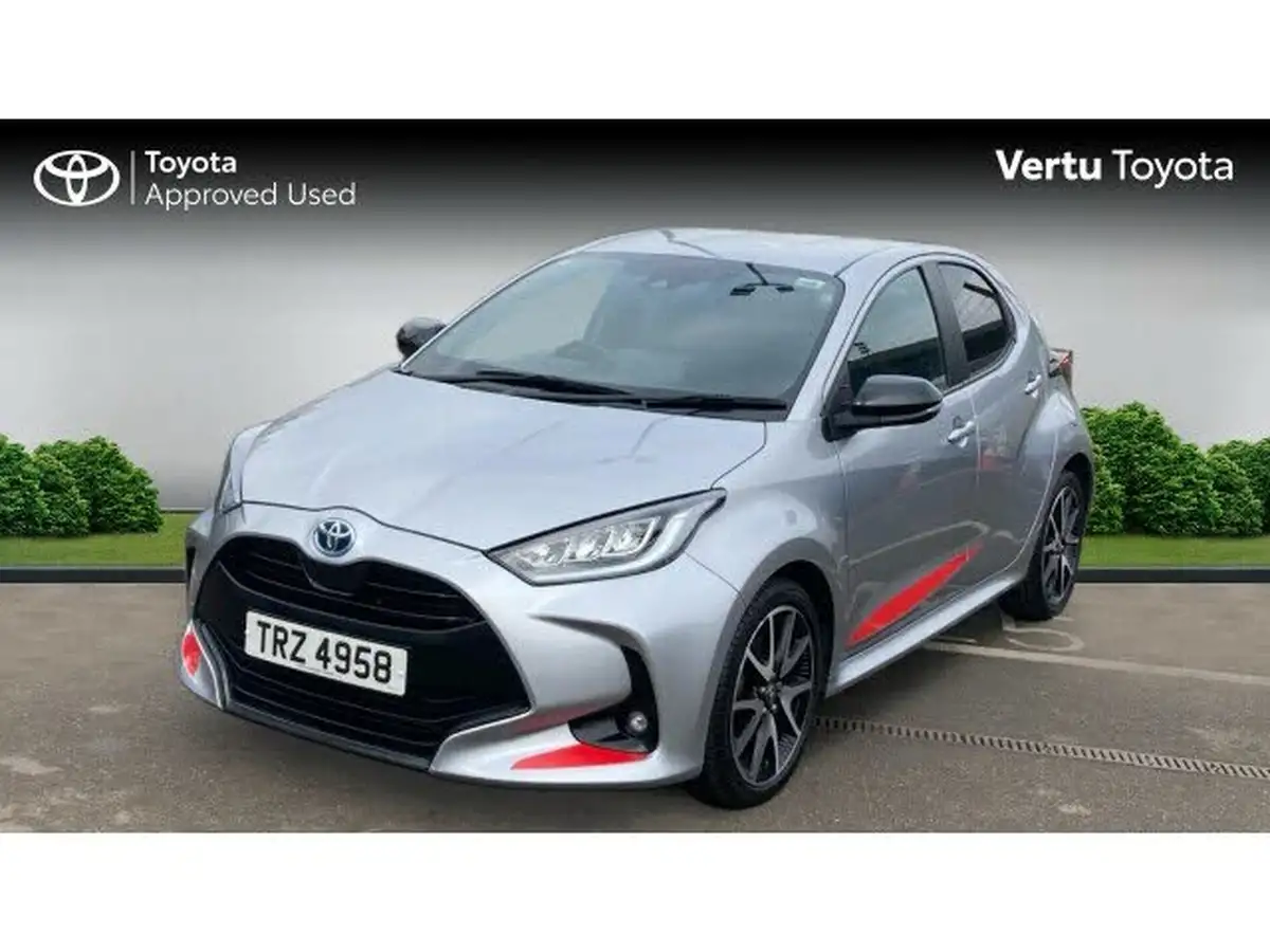2022-toyota-yaris-15-vvt-i-dynamic-big-2