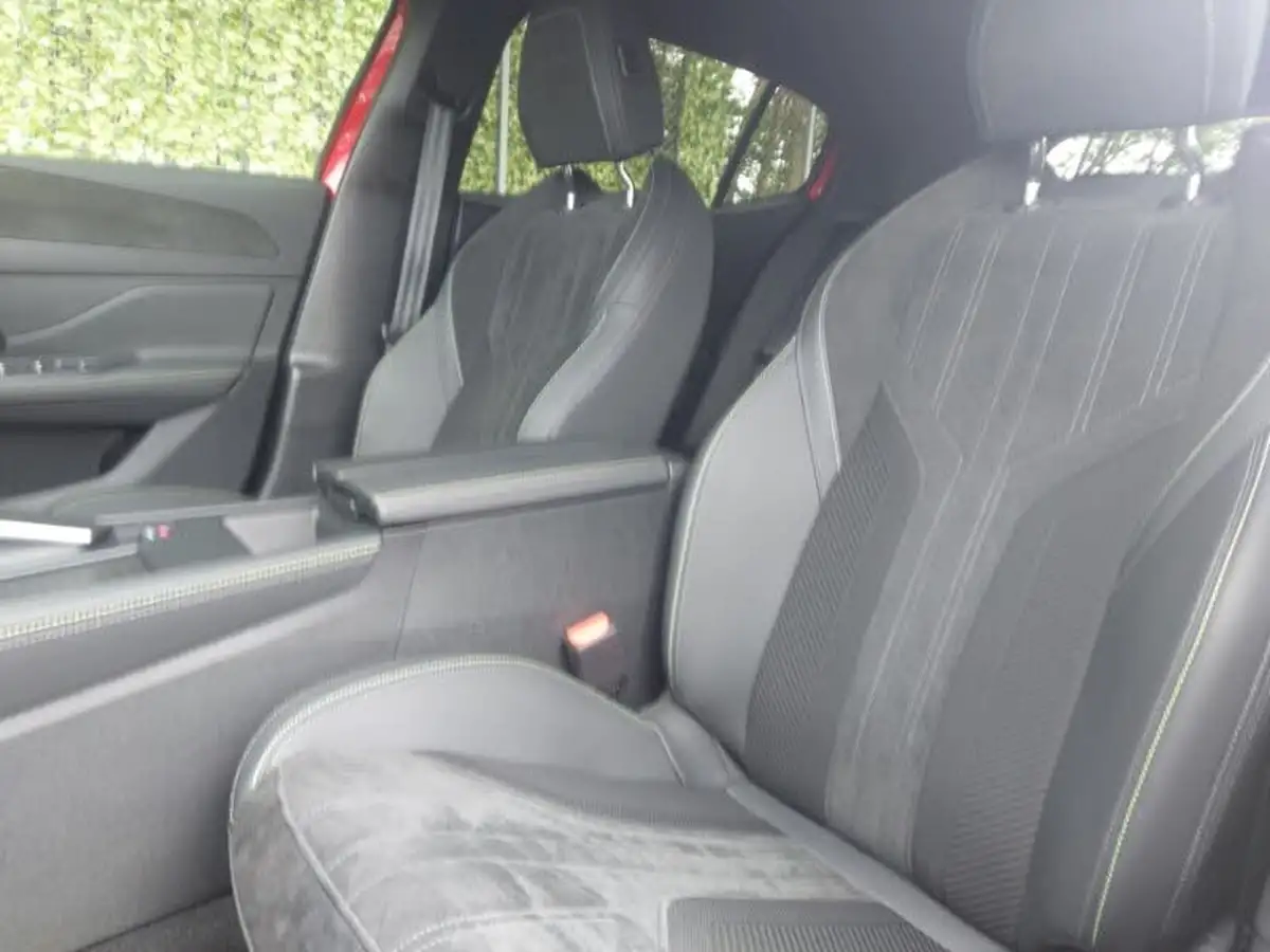 2024-peugeot-408-12-puretech-gt-130ps-ss-eat8-big-4