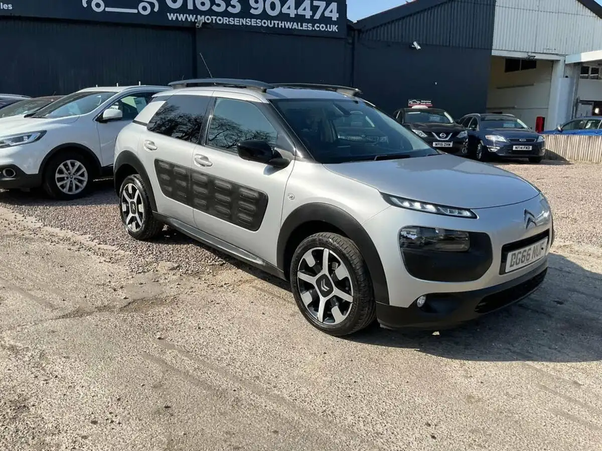 2016-citroen-c4-cactus-16bluehdi-flair-edition-big-56