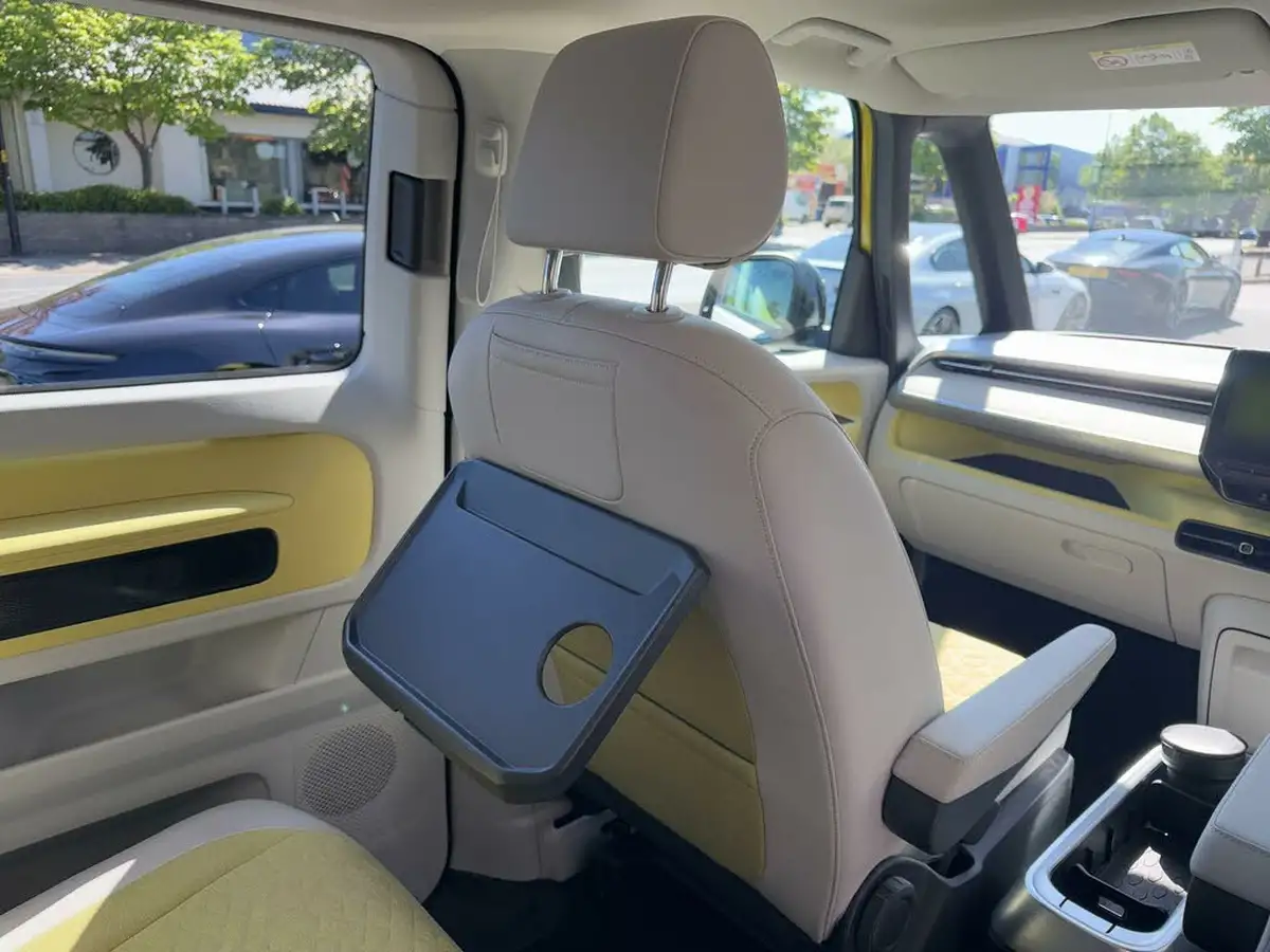 2023-volkswagen-idbuzz-e-style-standard-big-21