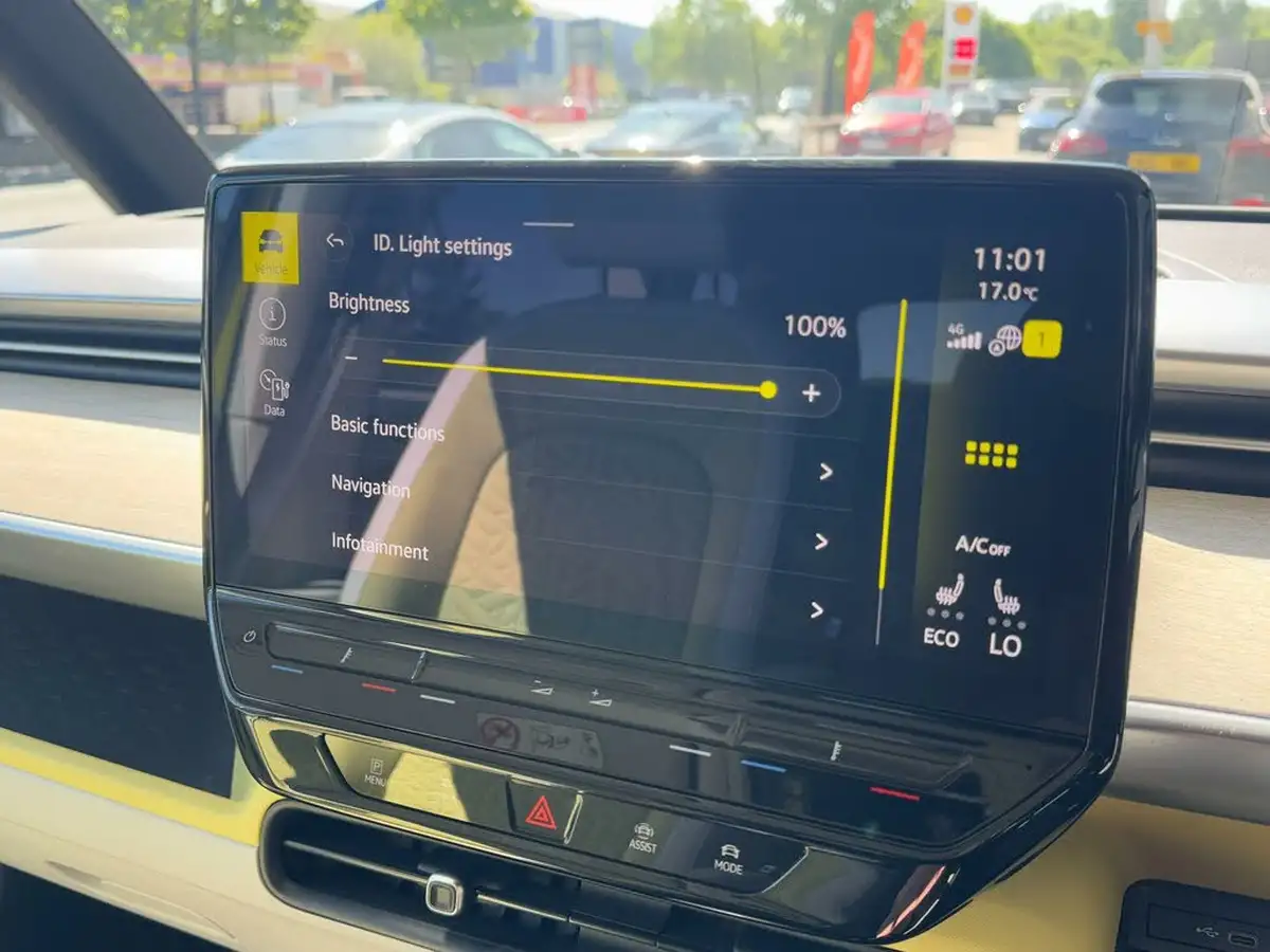 2023-volkswagen-idbuzz-e-style-standard-big-49
