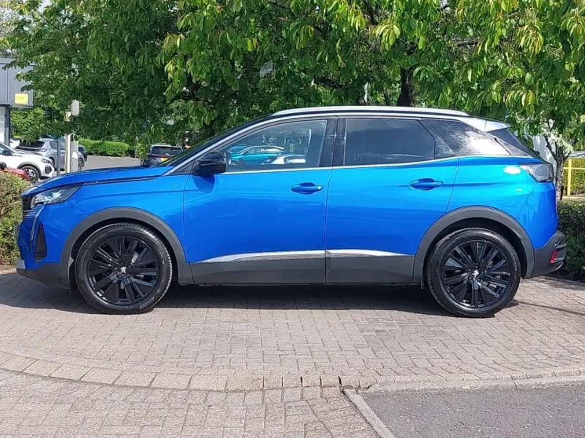 2021-peugeot-3008-suv-12-puretech-gt-premium-big-3