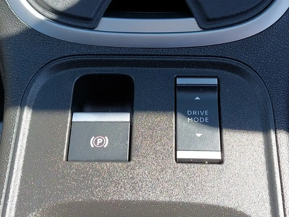 2024-jeep-avenger-12-gse-summit-e-hybrid-48v-auto-big-15