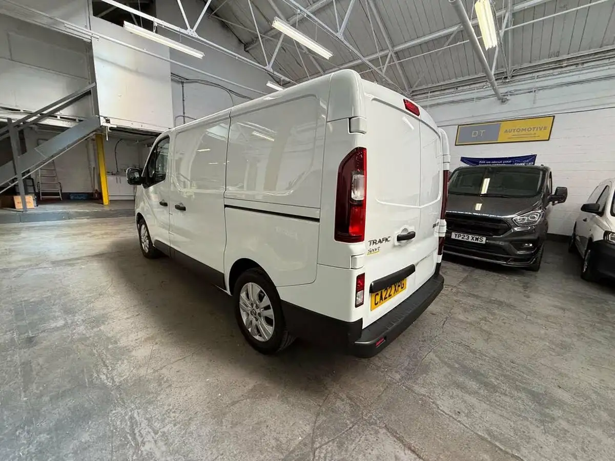 2022-renault-trafic-20dci-sl28-130-sport-big-16