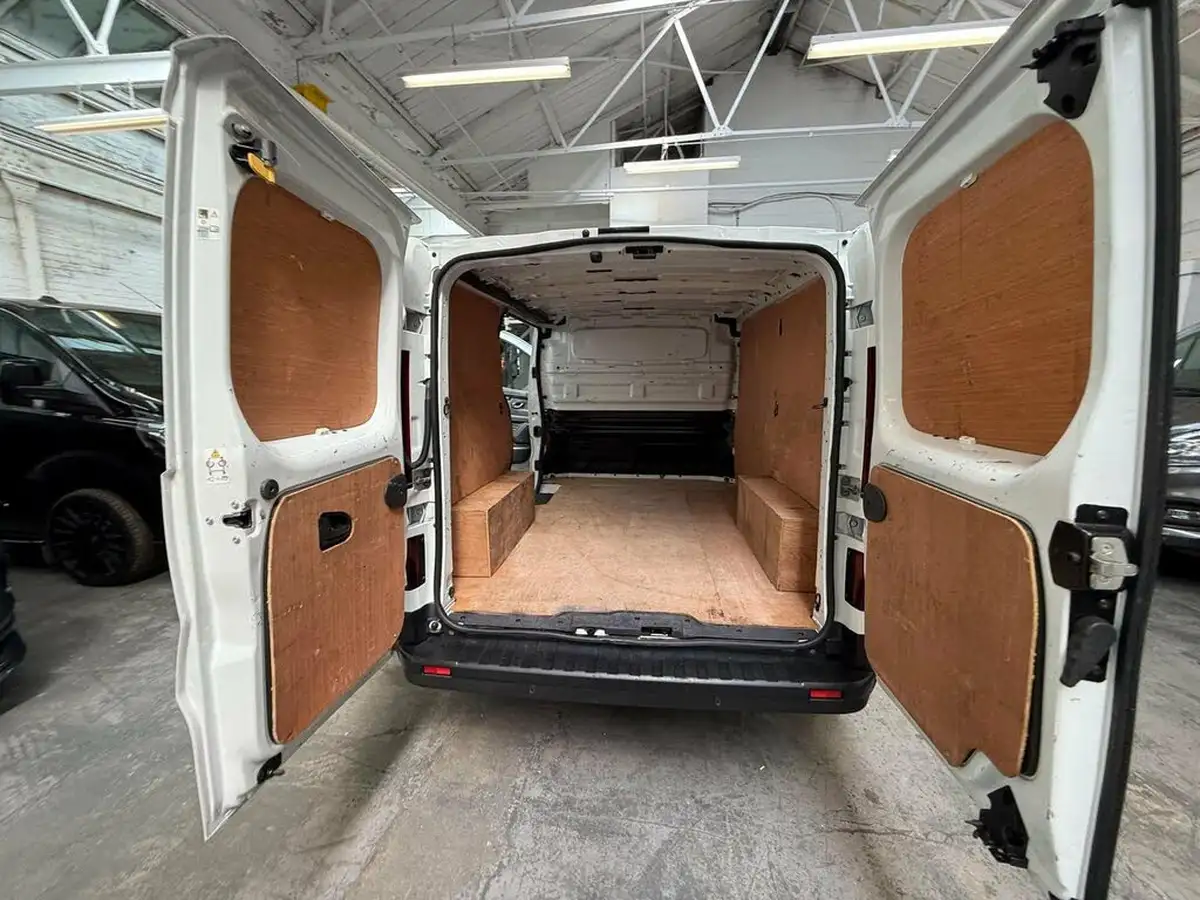 2022-renault-trafic-20dci-sl28-130-sport-big-44