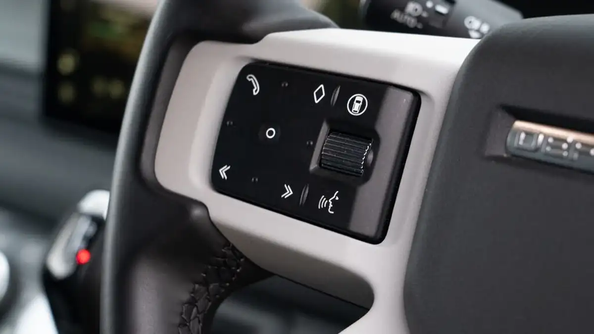 2023-land-rover-90-defender-30-d250-hard-top-se-90-2997cc-big-16