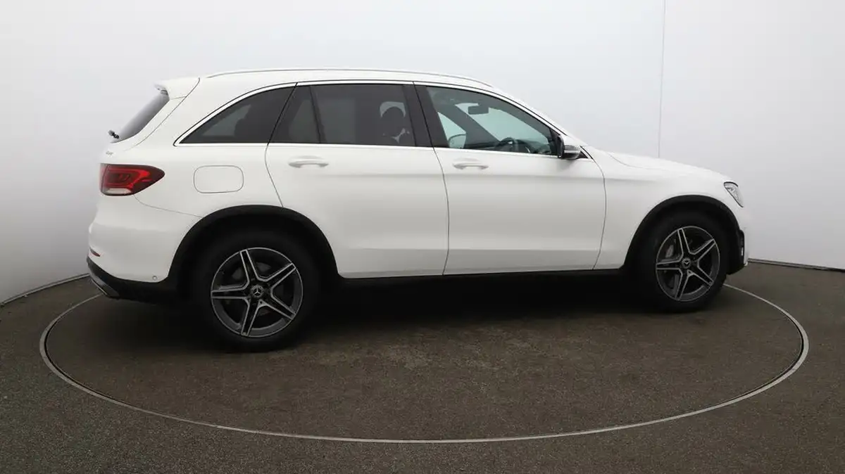 2019-mercedes-benz-glc-class-20d-glc220d-amg-line-station-wagon-5d-4matic-plus-big-48