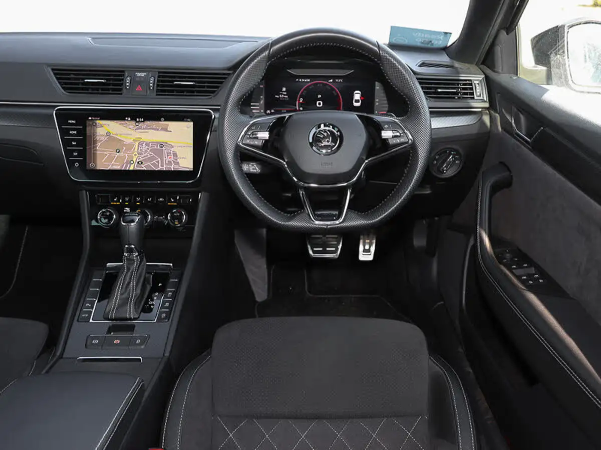 2023-skoda-superb-20-tsi-sportline-plus-190ps-hatchback-big-6