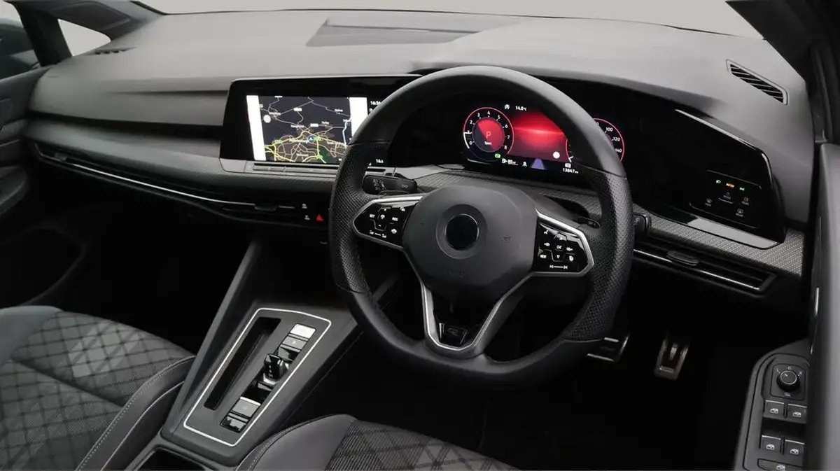 2022-volkswagen-golf-15-etsi-r-line-150ps-hatchback-big-9