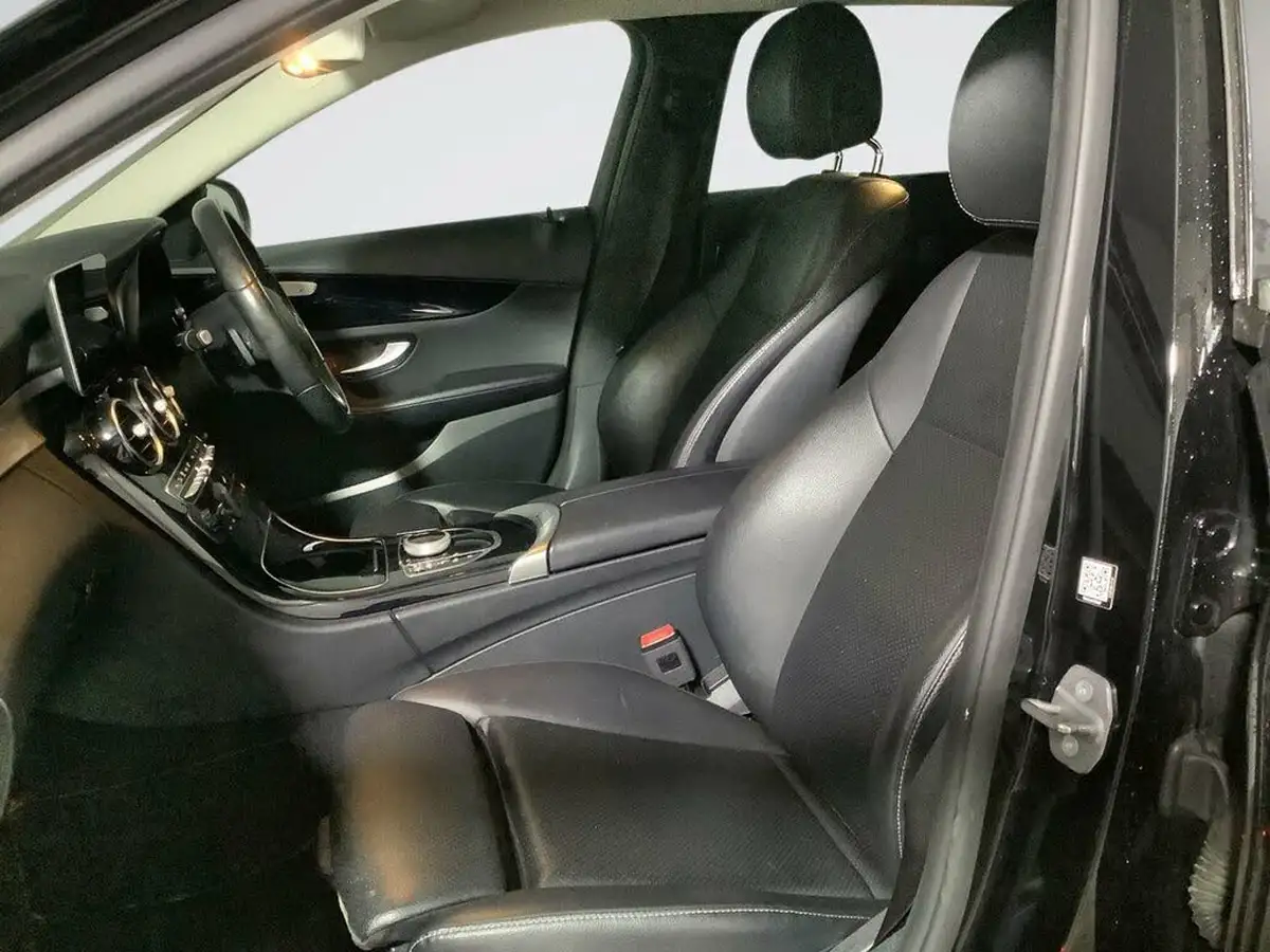 2018-mercedes-benz-c-class-15-c200-se-estate-5d-big-13