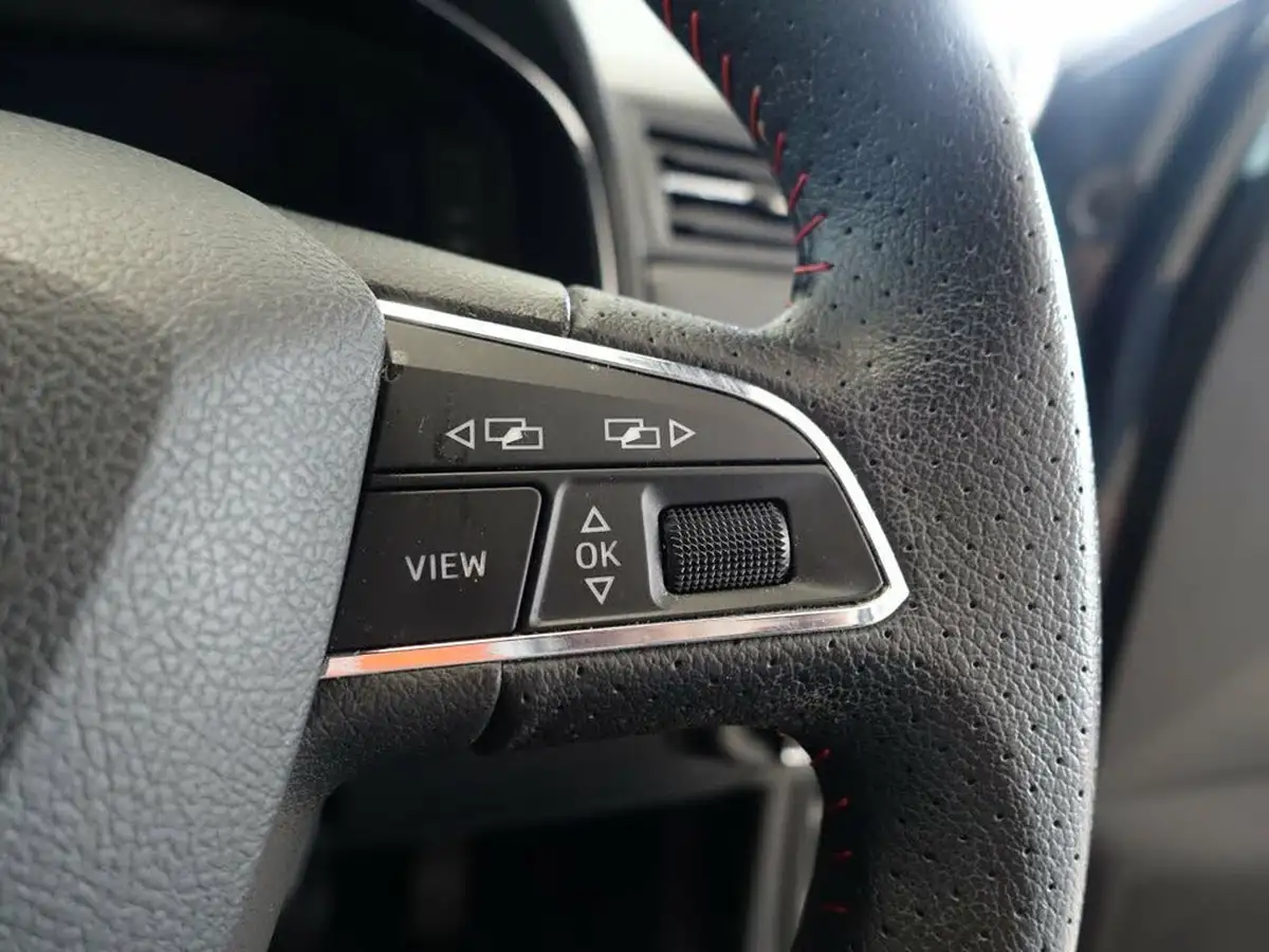2019-seat-arona-10-tsi-fr-sport-ss-big-19