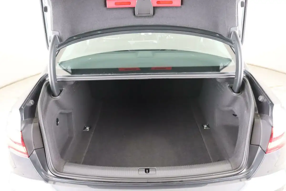 2021-audi-a4-20-35-tfsi-technik-s-tronic-big-11