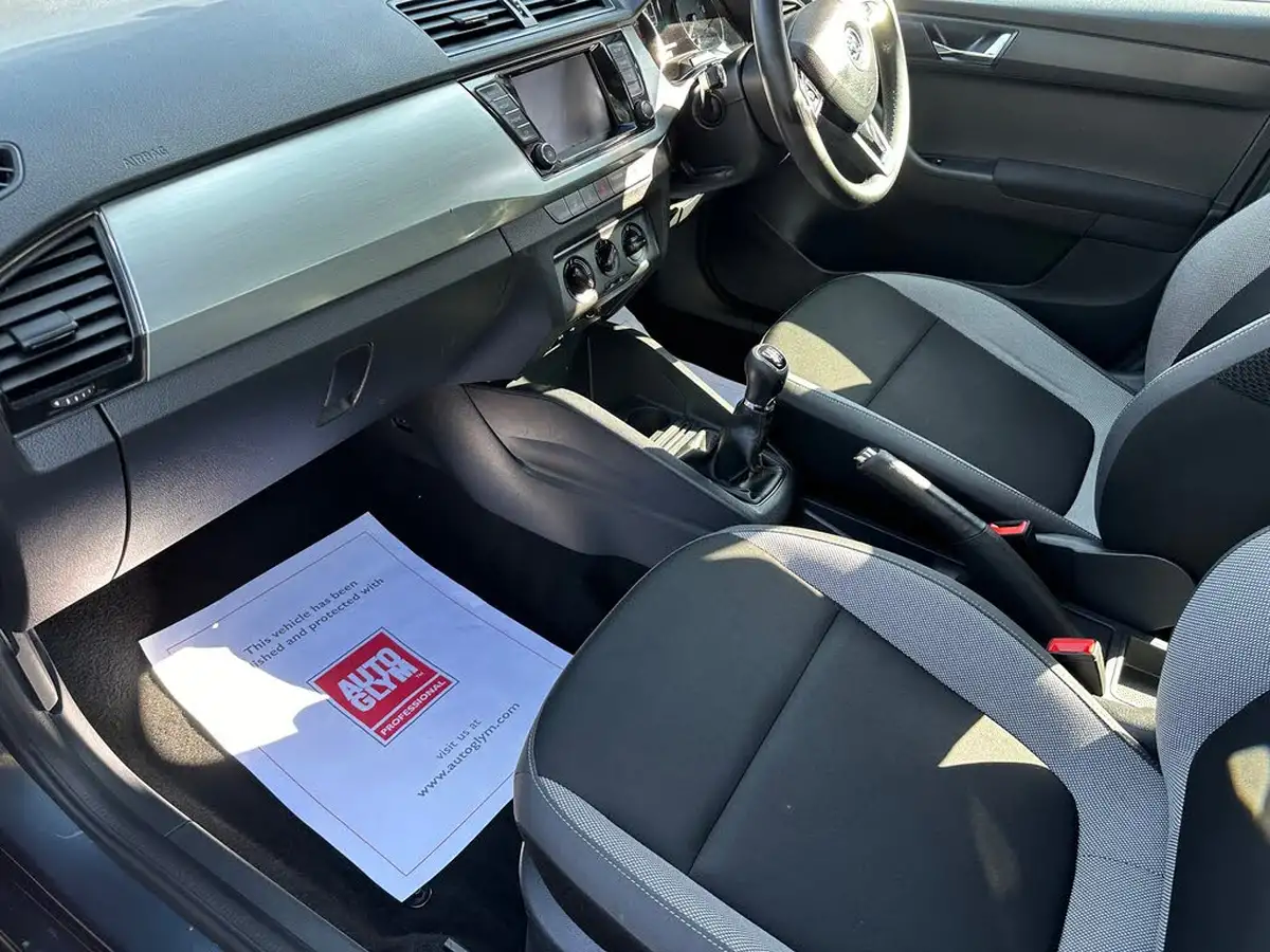 2016-skoda-fabia-12-tsi-se-109ps-estate-big-9