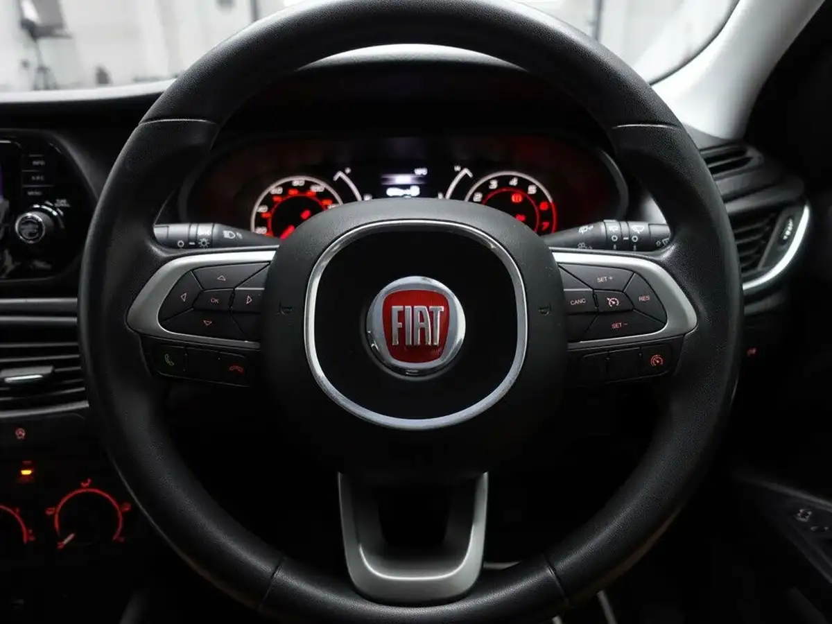 2020-fiat-tipo-14-easy-hatchback-5d-big-17