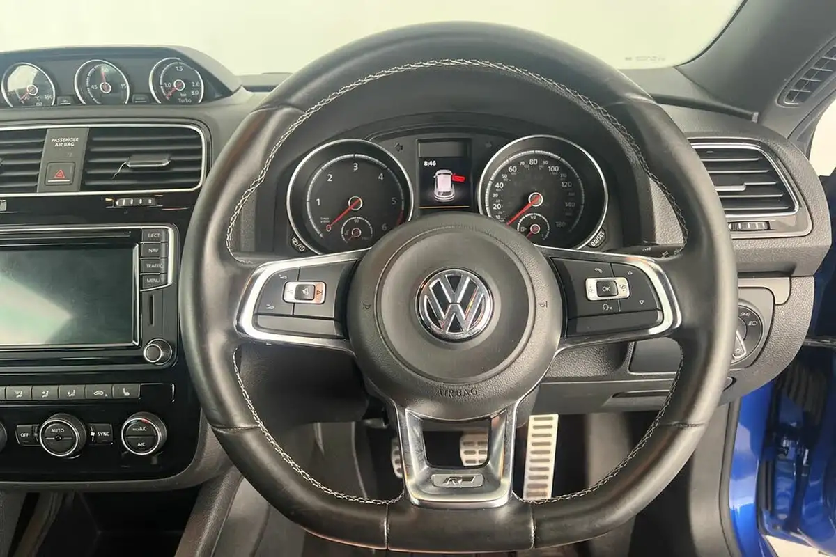 2015-volkswagen-scirocco-20tdi-r-line-184ps-big-34