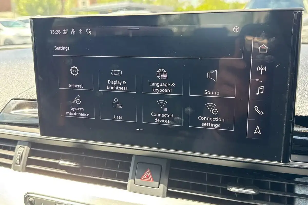 2019-audi-a4-avant-20-40-tfsi-sport-big-47