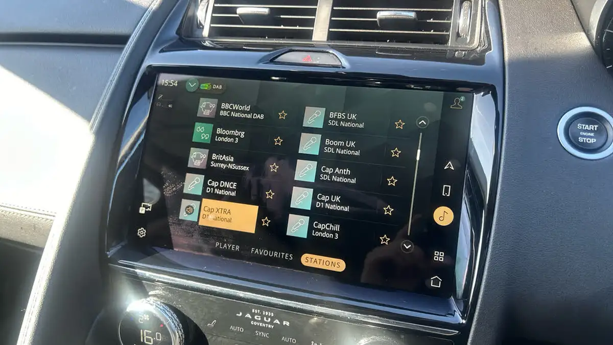 2021-jaguar-e-pace-20-d165-s-big-29