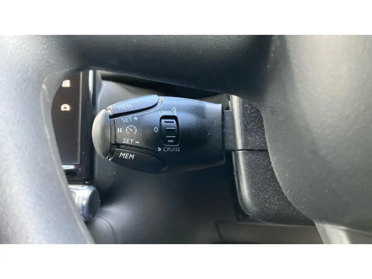 2018-citroen-c3-12-puretech-feel-82ps-big-21