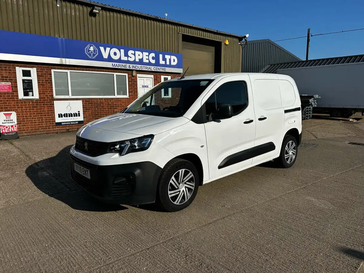 2019-peugeot-partner-16bluehdi-1000-professional-big-4