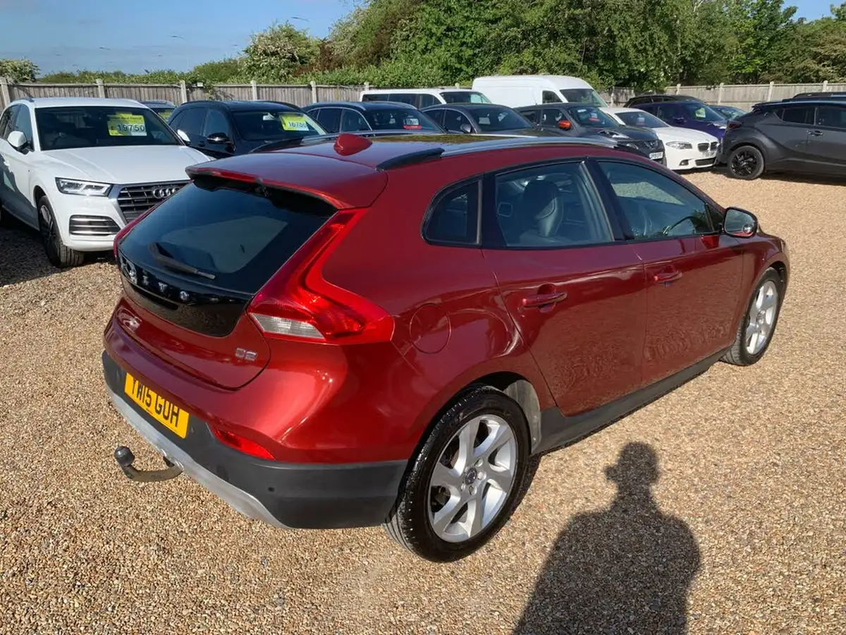 2015-volvo-v40-20td-d2-cross-country-lux-nav-geartronic-big-6