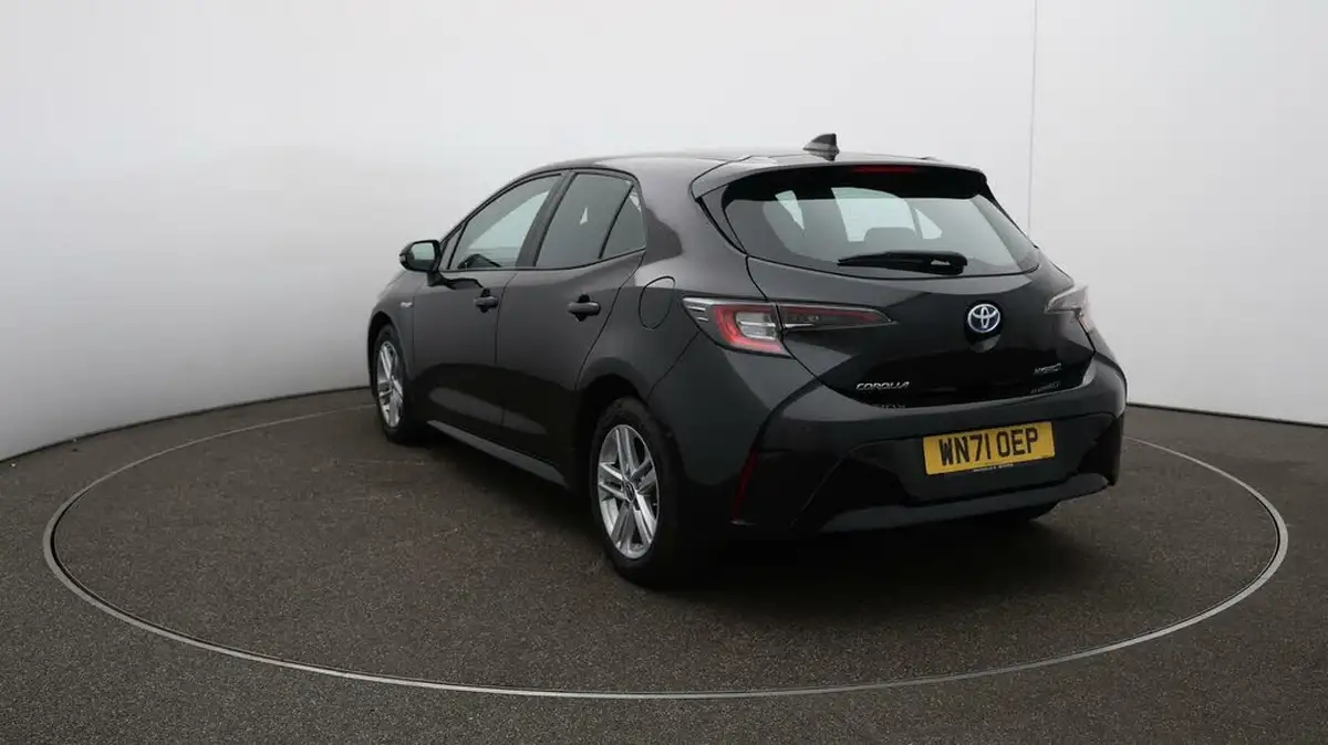 2021-toyota-corolla-18-vvt-i-icon-tech-trk-hatchback-5d-big-63
