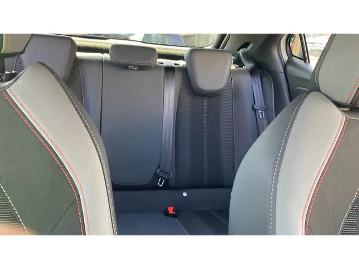 2023-vauxhall-mokka-12-gs-136ps-big-14