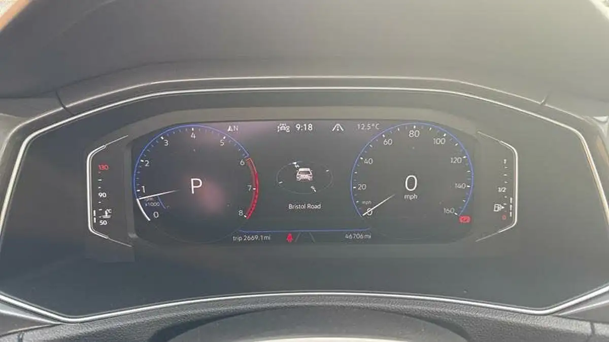 2021-volkswagen-t-roc-15-tsi-sel-dsg-big-21
