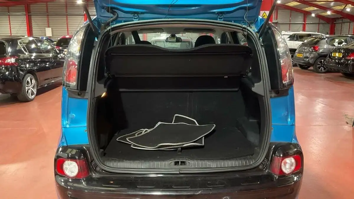 2013-citroen-c3-picasso-16-vtr-big-8